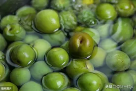 在日本最下饭的青梅，除了青梅煮酒，保存方法国内鲜为人知？图片