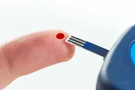 血糖高的人，3种食物尽量少吃，或能助你稳定血糖值图片