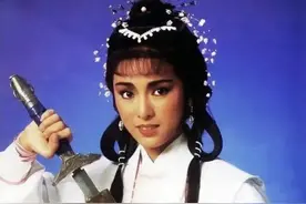 米雪：与一生所爱相恋26年没结婚，恋人去世后，至今单身一人图片