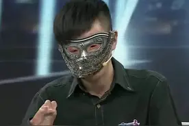 大面积烧伤的“面具男孩”，今找到真爱：愿意为他洗一辈子脚图片