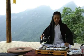 终南山隐士的真实人生，心系红尘之外，却总被金钱磨掉傲气图片