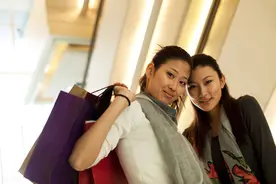 我老公比闺蜜的丈夫优秀，闺蜜心生嫉妒，挖我婚姻墙角图片