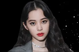 中国台湾美女明星欧阳娜娜鲜花时尚大片杂志写真图片图片