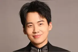 从万人讽到万人捧，郭麒麟不仅情商高智商也高，人还知书懂礼图片