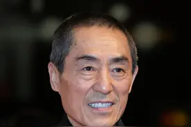 张艺谋前妻肖华：因为深爱，所以受伤图片