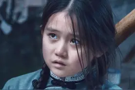 看硬核谍战剧《瞄准》居然也会泪崩，都怪这个小天使图片