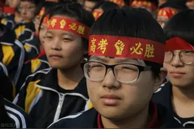 高考前夜失眠，来自高考状元的分享：别吃安眠药，4方法改善图片