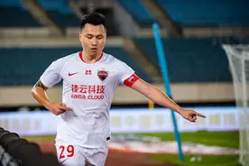中超疯狂23分钟，建业净吞3球！27岁外援双响炮，郜林立大功图片