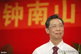 钟南山院士建议：这些食物含有害物质，要少吃，为健康要管住嘴！图片