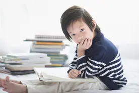 孩子老是读同一本书怎么办？爸妈得学会区分主动重读和被动重读图片