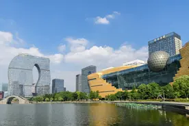 杭州GDP只有苏州的8成，为何很多人认为杭州更发达？图片