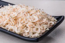 买虾皮时，“生虾皮”和“熟虾皮”要分清，二者差别大，别买错图片