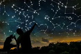 盘点十二星座喜欢一个人的表现图片