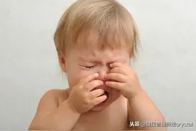 孩子突然眼睛红痒，多种眼药水无效，为何？小心春季卡他性结膜炎图片