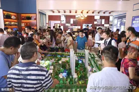 为什么有钱人买房后把飘窗拆了？听老师傅分析，后悔没早知道图片