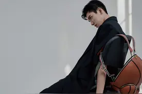 王子异杂志封面大片释出 造型突破独具魅力图片