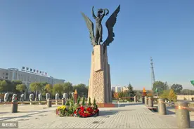 会说俄语的边境小城——绥芬河，街上随处可见金发碧眼美女图片