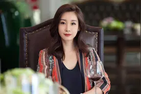 被公认不太好看的四种脸型，太拖累美貌感，看你的是不是？图片