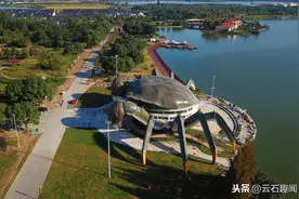 从“大裤衩”到“比基尼”到“祖根”，各地建筑吐糟汇总图片