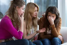 如何从自卑到自信，普通女孩怎样才能逆袭？图片