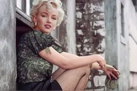 1956年玛丽莲.梦露的街拍照 性感女神魅力无限图片