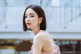 哈妮克孜和佟丽娅二人舞蹈大PK，谁才是新疆舞的代言图片