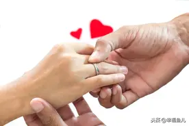 戒指戴在哪个手指代表什么？不同手指戴戒指含义不同，您懂了吗？图片
