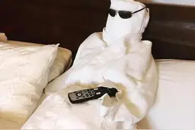 住酒店被敲门：需要夜床服务吗？真不正经一定是你想多了图片