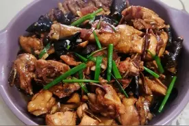 如何做出美味的香菇焖鸡，既好吃又不长胖图片