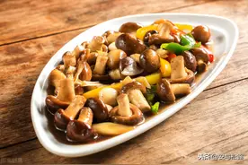 鲜炒菌菇，超级鲜香，营养好吸收，酒店宴客菜，学会自己做家常菜图片