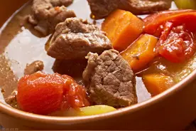 牛肉总是炖不烂，才知道是用错水了，这才是正确做法，肉软烂入味图片