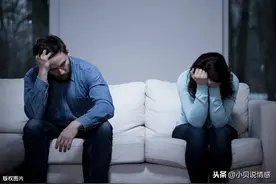 嫁给“老男人”，是什么体验，2个女人说出了无奈的话图片