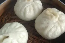 笋丁梅干菜包图片