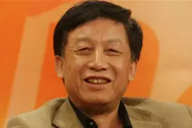 易中天为何瞧不起余秋雨？余秋雨自称不识易中天图片