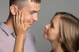 已婚女人被异性追求，是什么想法？女人说出了心里话图片