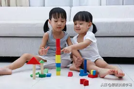 英语原版阅读：My name is Maisie Hall图片