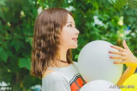 40多岁的女人跟你开这3个玩笑，多半为你动情了图片