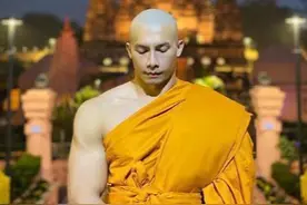 真人版至高之拳？泰国最壮僧人不吃素肌肉爆棚！他是怎么练的？图片