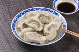 不管调什么饺子馅，这3样调料不可缺少，包出来的饺子鲜香入味图片