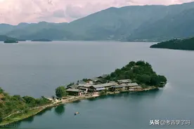 母系也有强大男权，走婚还搞男女分隔，带你认识更真实的摩梭图片