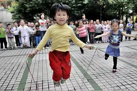 幼儿园体育运动项目----14种绳的跳法汇总图片