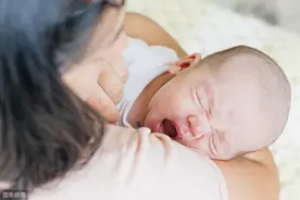 爸妈不在时，孩子不哭闹是乖巧懂事？别忽视了“回避型依恋”图片