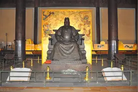 明史：二十四史中的最后一部，总体说比较客观，后期历史莫衷一是图片