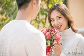 “吸引”女生的五大法则，男人掌握后，能把她变成女朋友图片