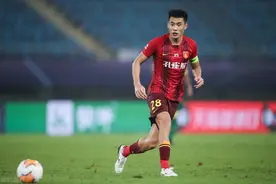 中超国内球员转会费前十：4人破1亿最贵1.5亿，恒大双星上榜图片