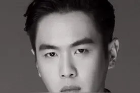 张若昀明明就是张扑克脸，为什么总能吸引人的眼球图片