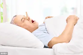 打呼噜是“小问题”，却会造成大麻烦，你知道它的常见病因吗？图片