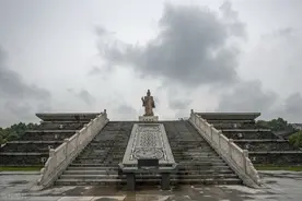 中国历史上首次开国的太上皇，为皇帝父亲，此人便是刘太公图片