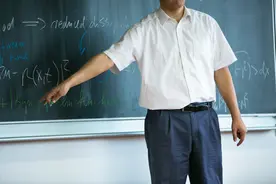 大学老师是最轻松的工作吗？这里面误解太大了图片