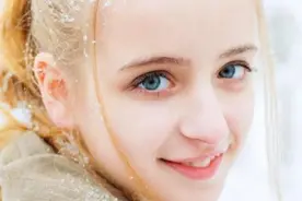 中国的俄罗斯族人如何看待俄罗斯人呢？俄罗斯族女孩回答的很特别图片